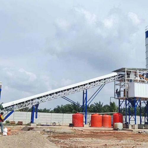 Concrete mixing plant
